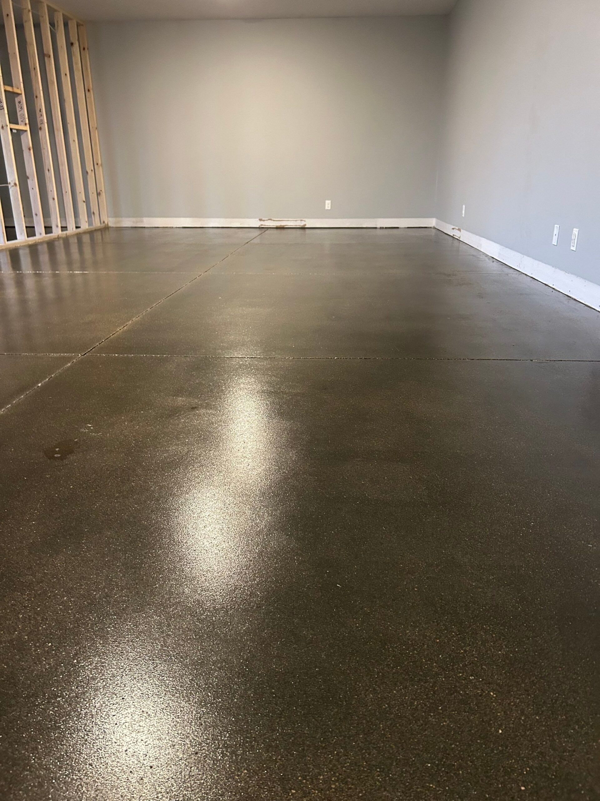 Concrete floor after grind and clear