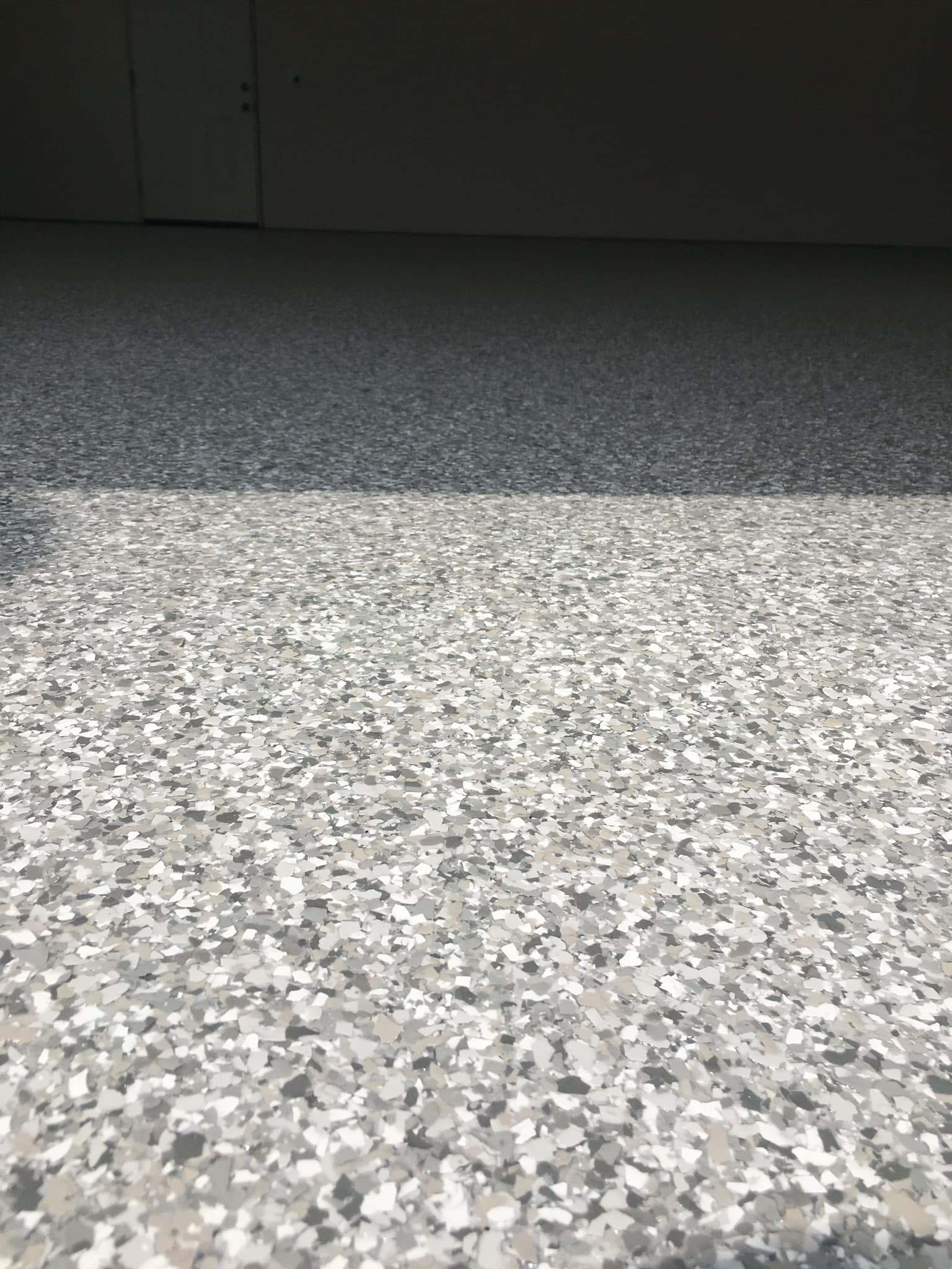 Garage floor in Dovetail flake